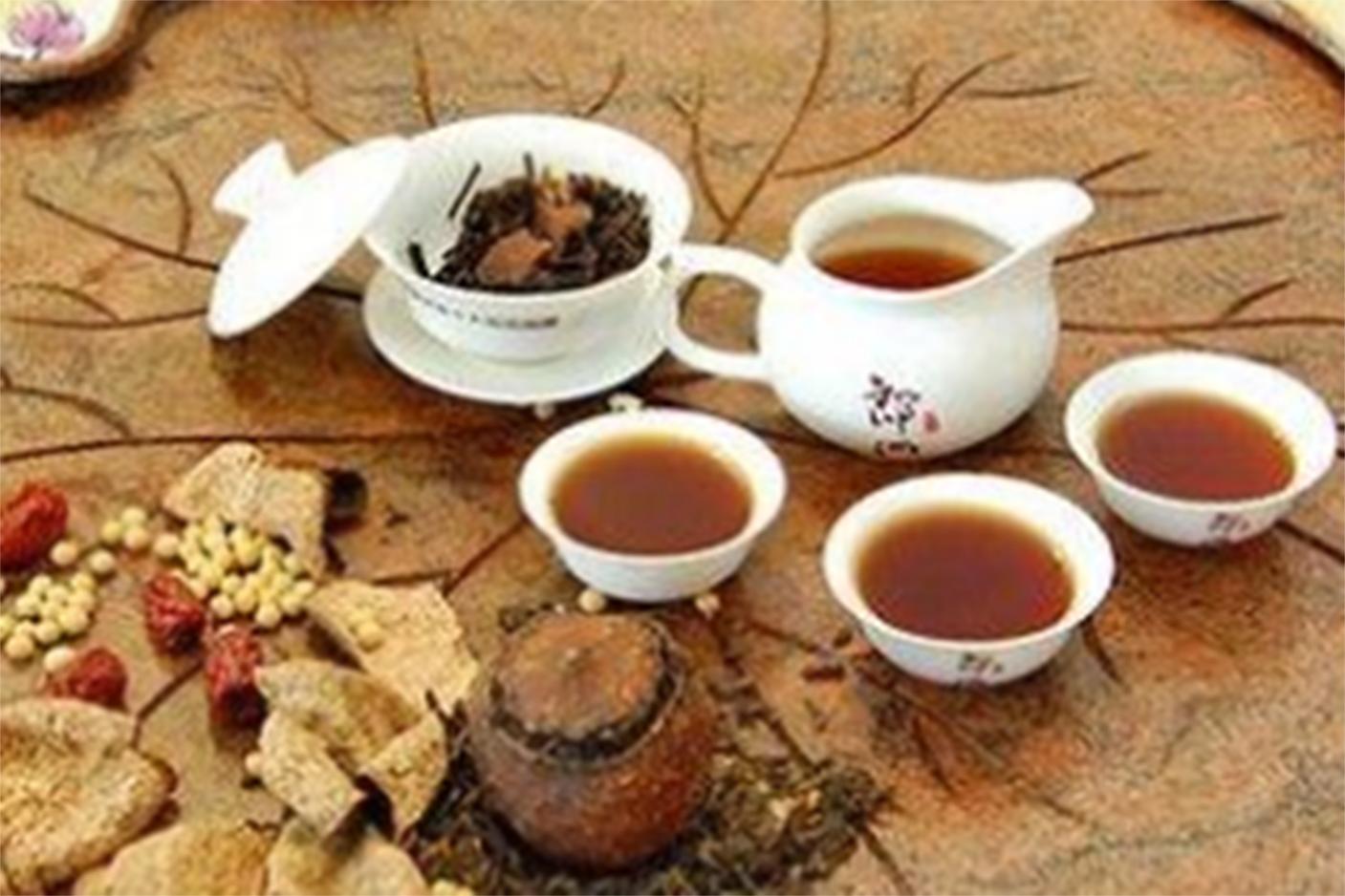 陈皮5克生姜10克茯苓5克泡水喝,陈皮泡水喝的十大好处