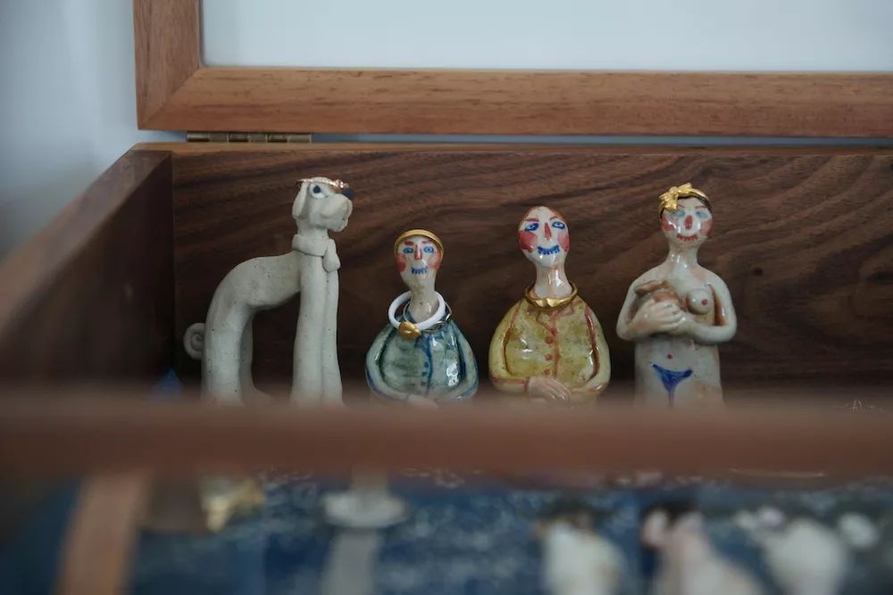 用水泥砌橱柜,用粘土捏一个好看的柜子