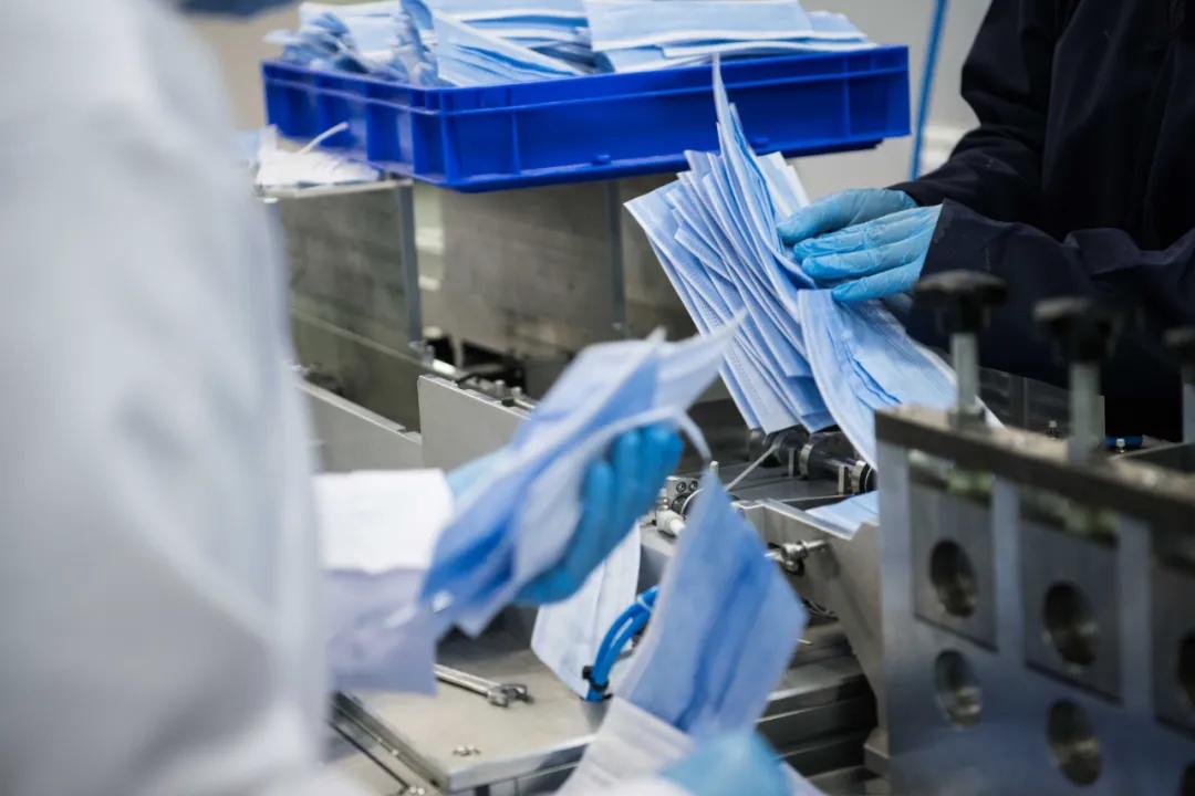 口罩荒？别慌！中国兄弟来了