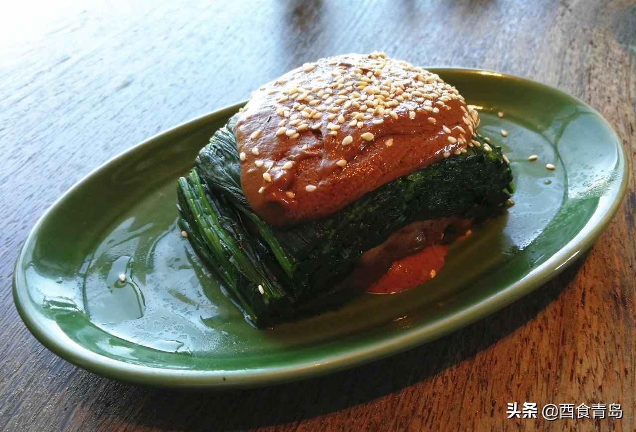 普京大帝在青岛吃的烤鸭,也是我的最爱,除了贵没毛病