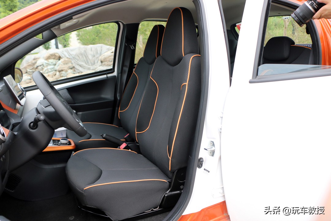 比亚迪f0自动挡新车落地价,5万左右的新车比亚迪f0