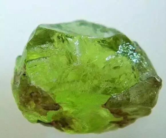 捡到这样的石头千万别扔桌子,遇到这样的石头赶紧捡