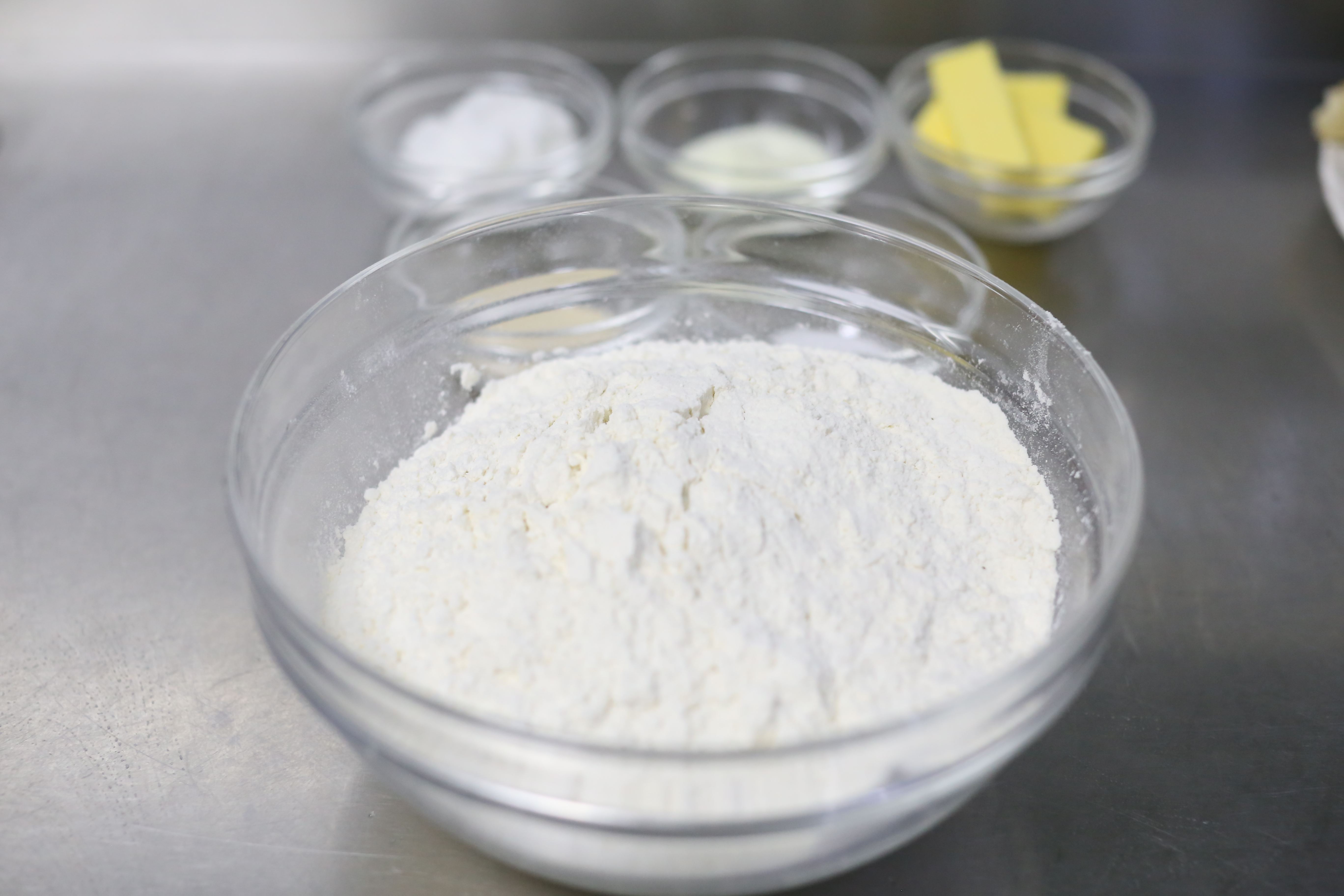 白吐司口感介绍,做吐司哪款高筋面粉好