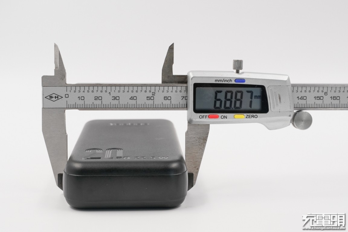 羽博充移动电源拆解,羽博20w快充头拆解