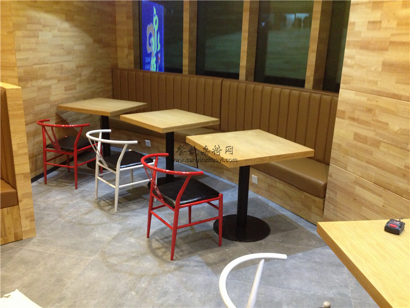 餐饮店怎么摆放桌椅最吸引客人,家庭餐厅桌椅摆放