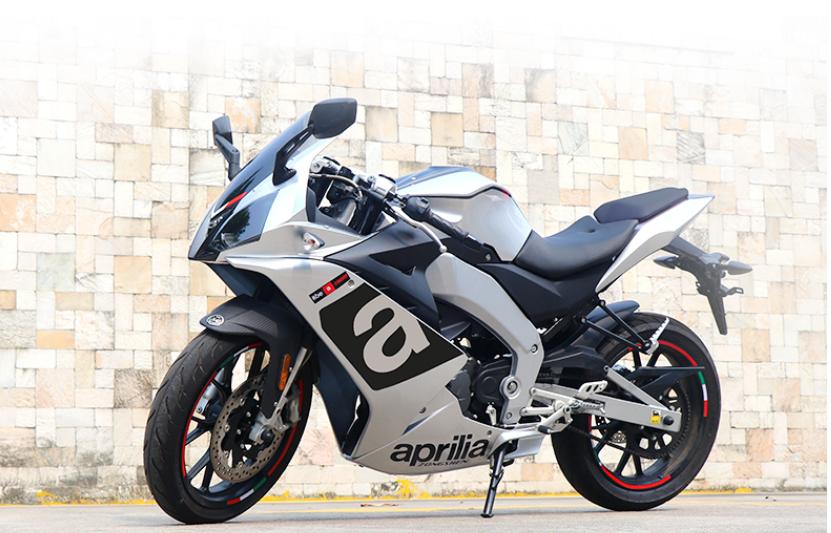 gp150阿普利亚第一视角,阿普利亚gpr150小钢炮