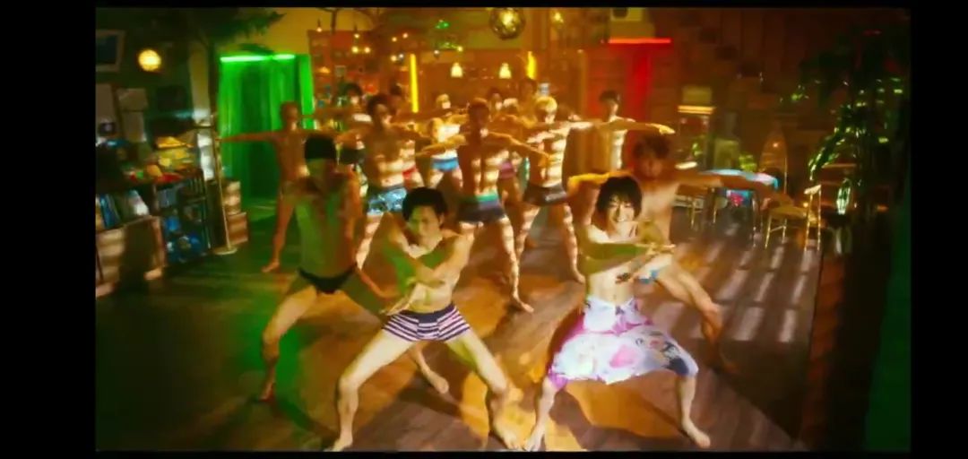 满屏马赛克的青春，中二又鸡冻