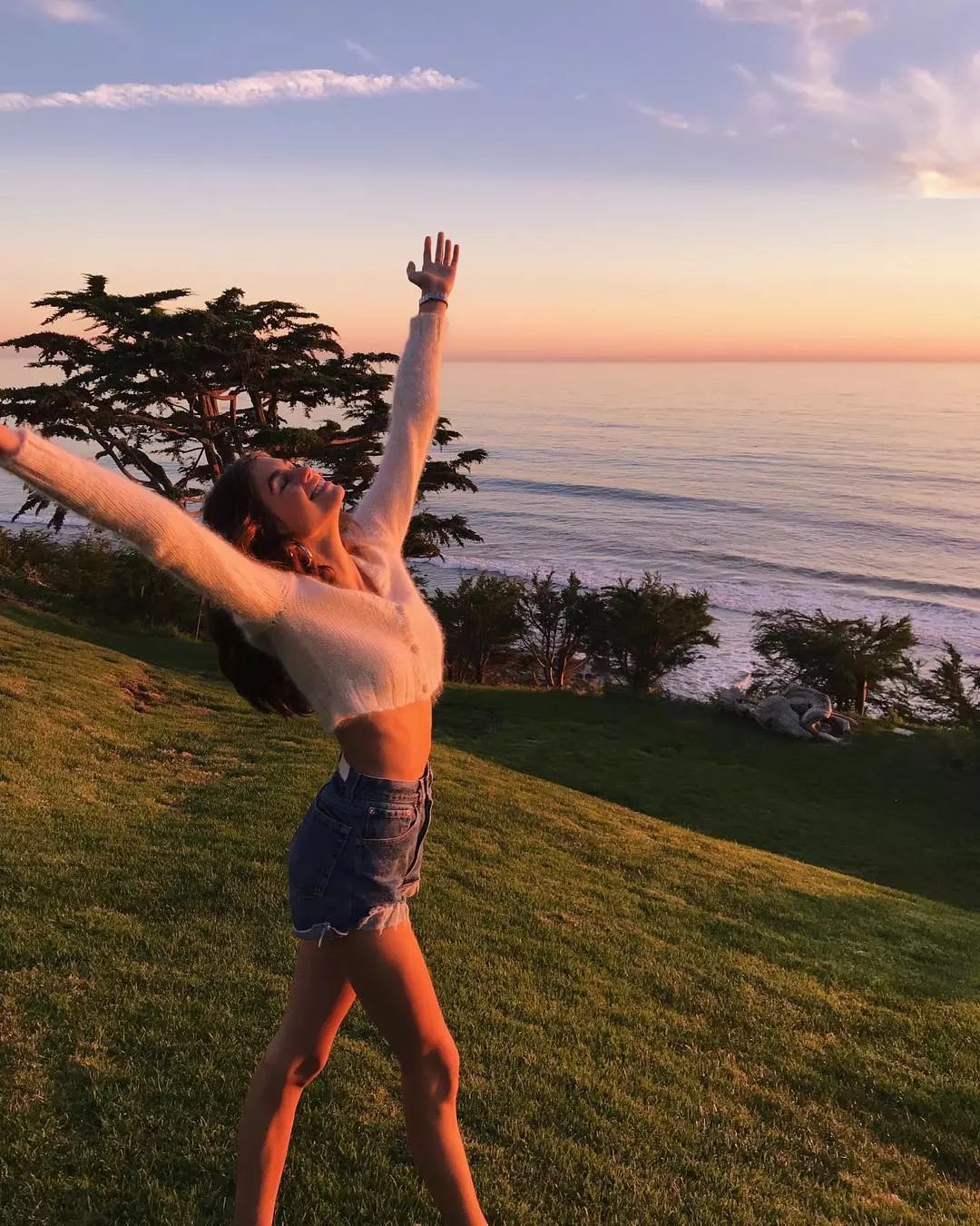 教你100元变身梦幻九头身KaiaGerber