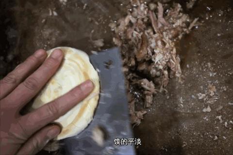 半夜刷《乐队的夏天》愣是给我看饿了