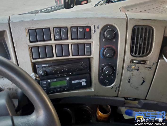 全球十大重卡牵引车排名,新款霸龙重卡牵引车