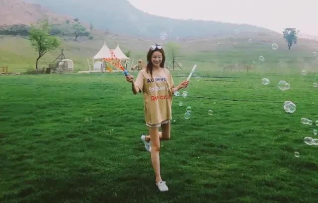 马凡舒首次主持天下足球,央视足球主持马凡舒