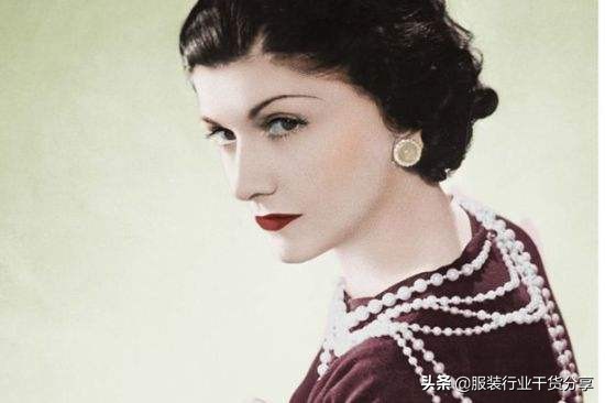 想成为服装设计师必看的书 (适合服装设计师的书)