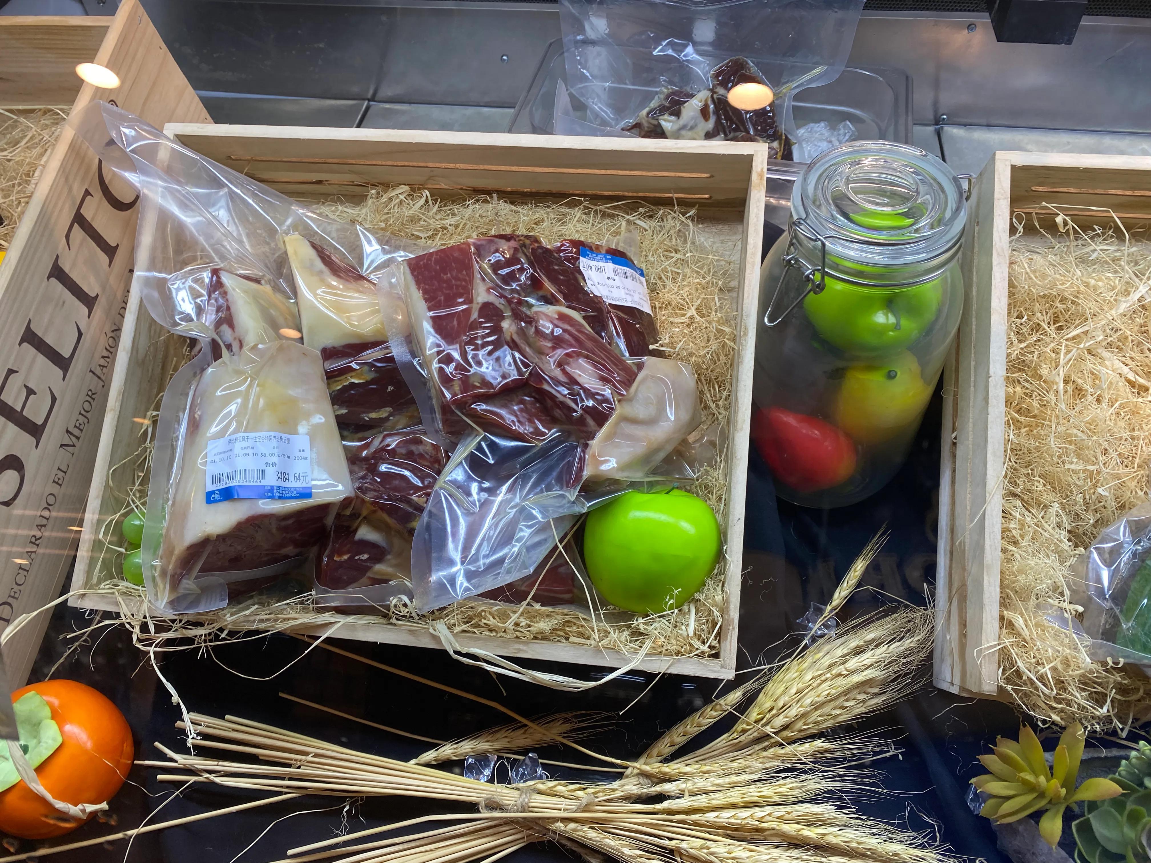 西班牙国宝级美食火腿,哪种西班牙火腿又便宜又好吃