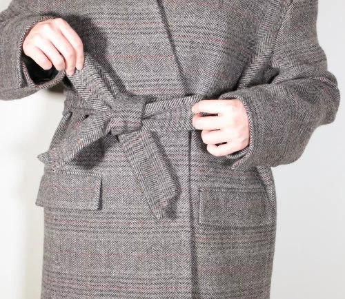 大衣腰带怎么系简单又好看,大衣短腰带系法简单又好看的系法