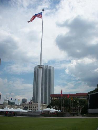 2000块能去马来西亚吗,2000块穷游马来西亚