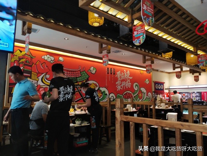 井格火锅推荐菜,天冷了吃点热乎乎的野生菌火锅