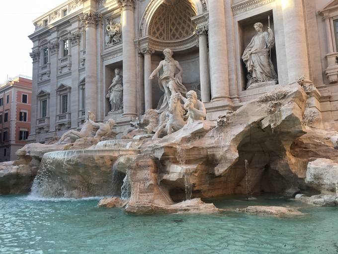 是他们开辟了人类洗浴事业的新篇章,但也因此堕落下去