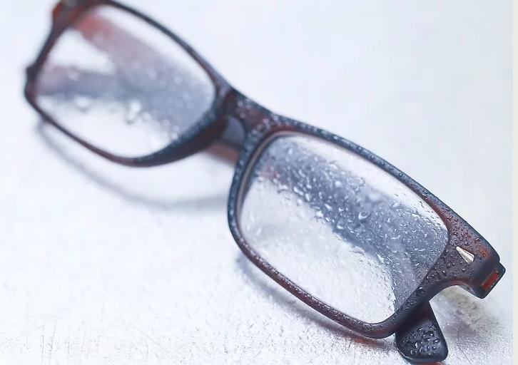 近视眼镜有划痕怎么修复,树脂眼镜划痕修复最佳方法