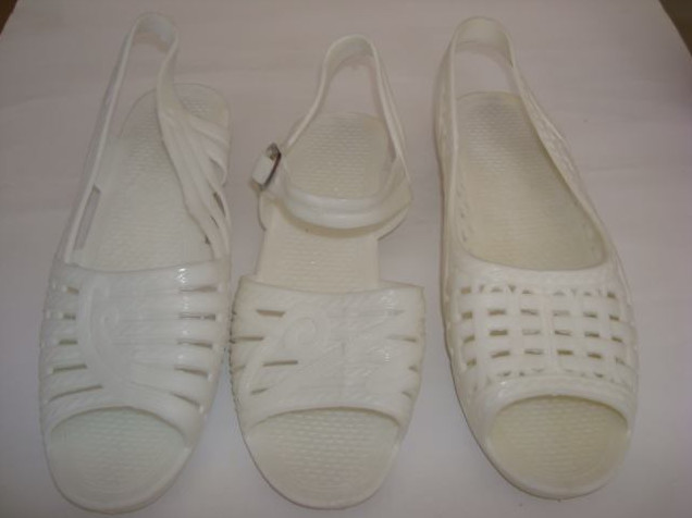 长沙人70年穿鞋往事：为何年轻学子们又穿高帮的球鞋了？