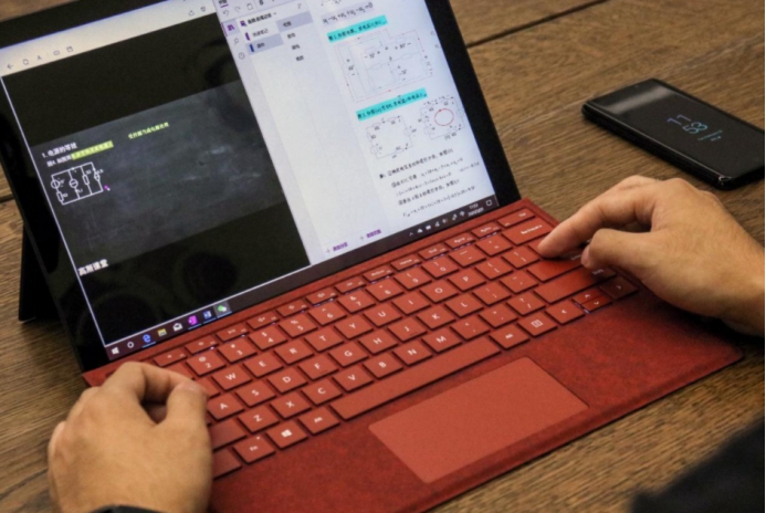 微软明年运行windows10安卓系统,微软官方win11开启安卓子系统