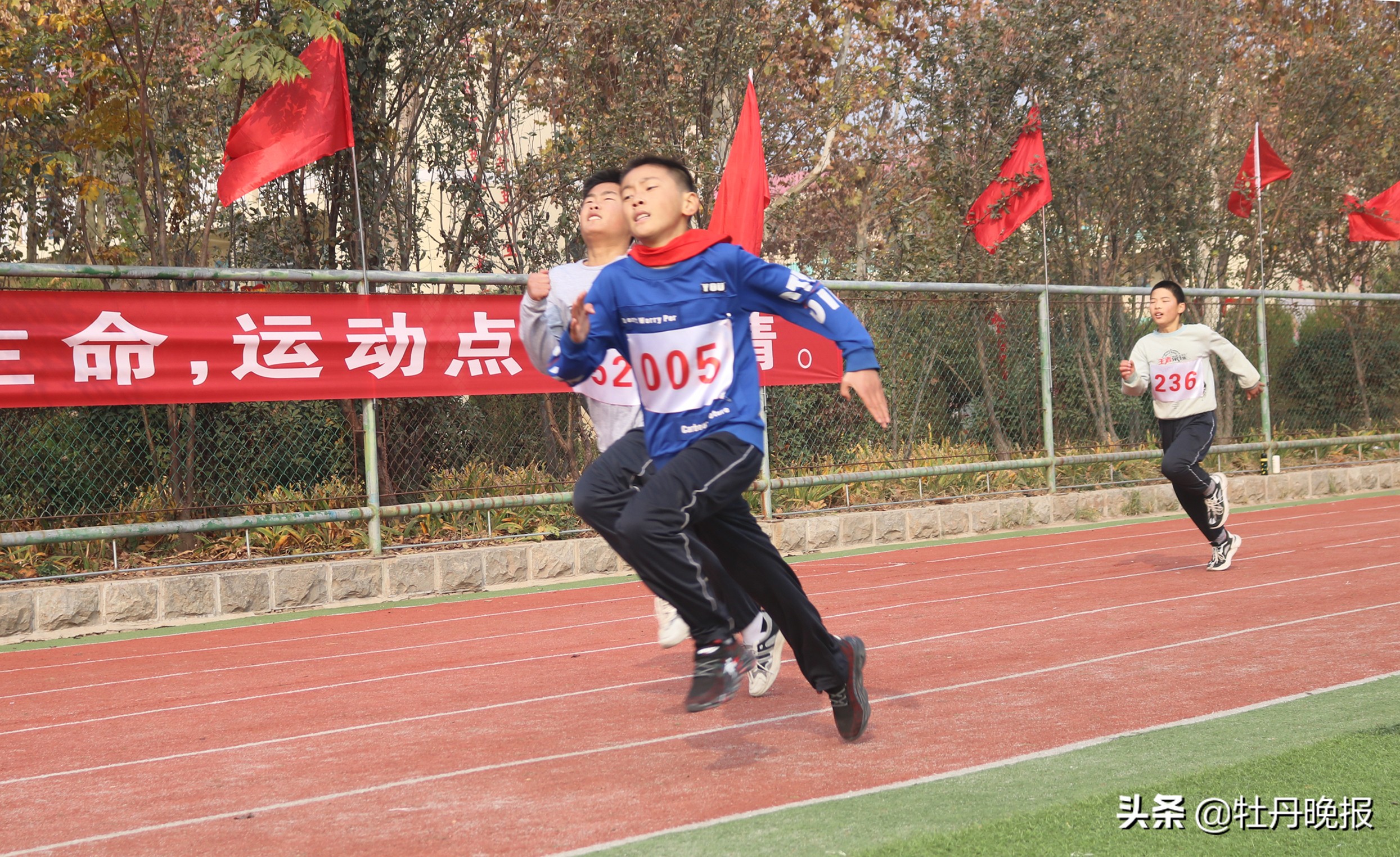 菏泽刮大风了吗,菏泽鄄城学校刮大风