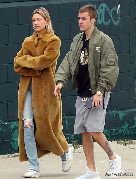 赵薇向男友人索吻,赵薇遭猴子索吻