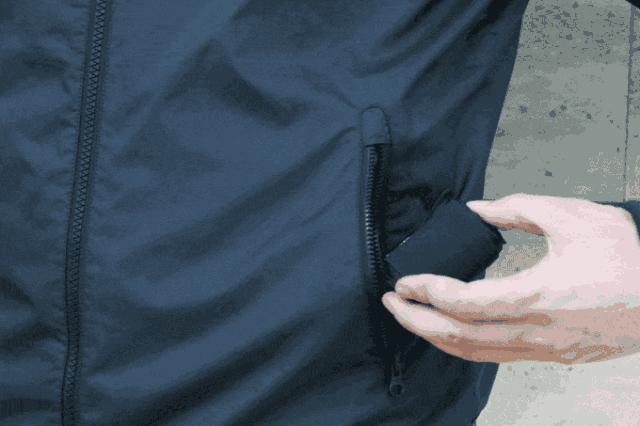 极简时尚大容量双肩包的优点,轻奢双肩包可隐藏背带