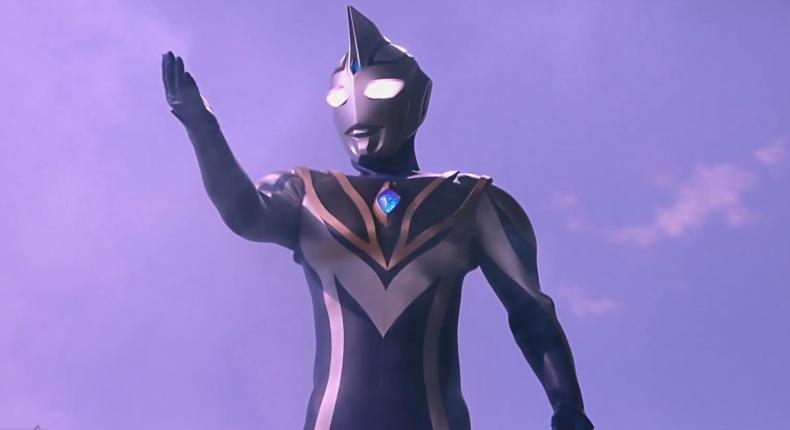 奥特曼被鱼头怪抓起来,奥特曼被鱼头怪抓了