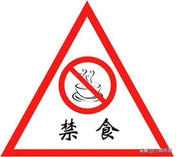 小马犬拉肚子带血能治好吗,小马犬拉肚子喂蒙脱石散一天几次