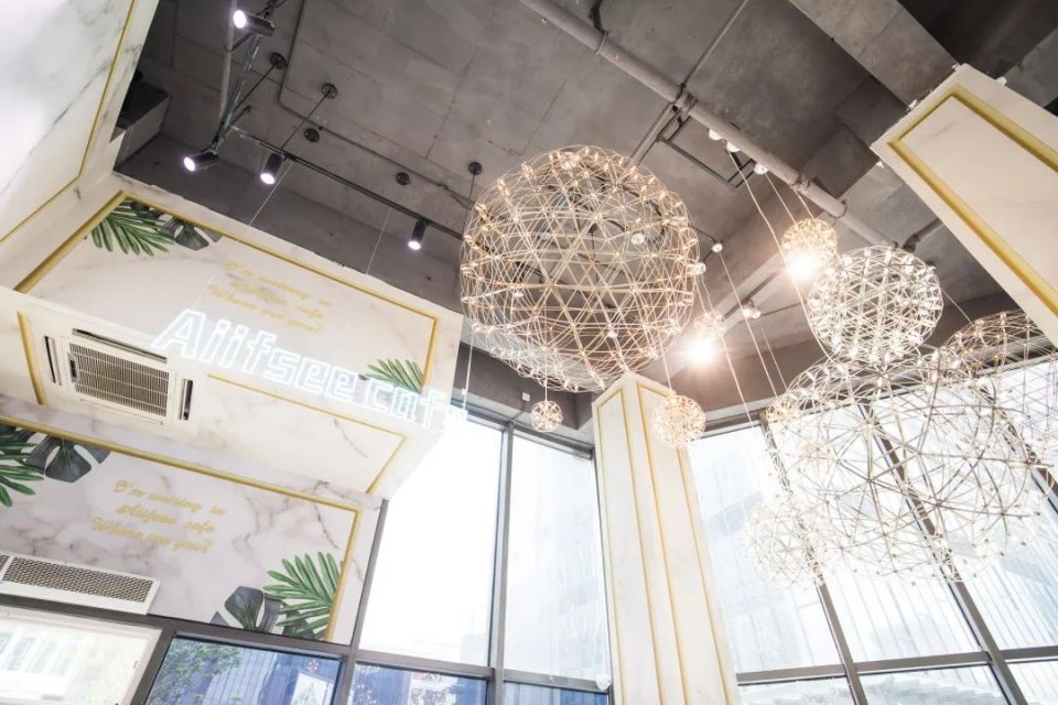 618攻略来了，酥皮流心泡芙、豆乳波波奶盖卷…一卖就是7年