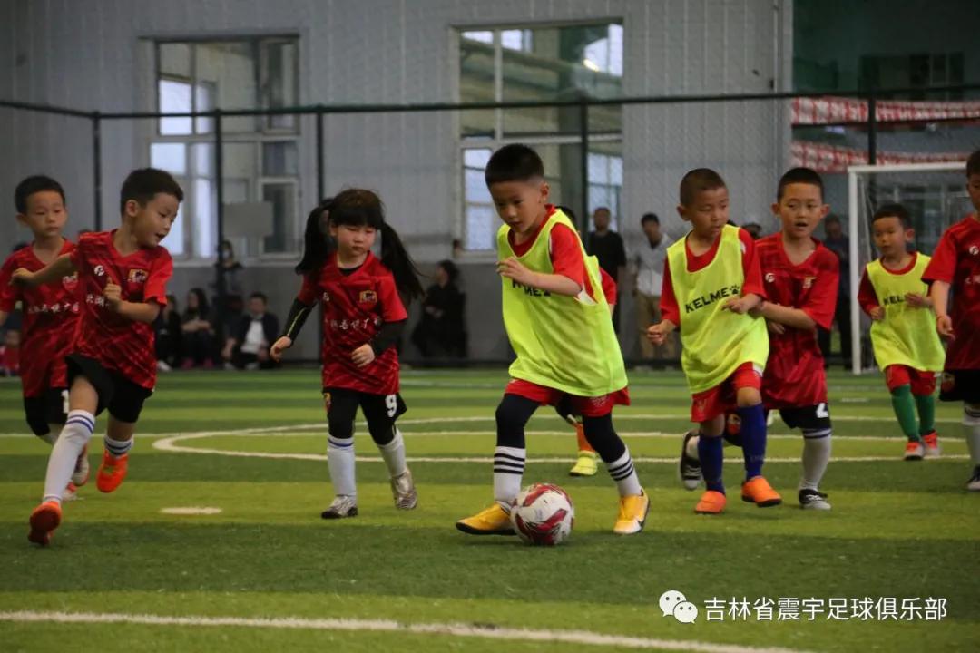 快乐童年,足球相伴!——震宇足球俱乐部“超级比赛日”精彩瞬间