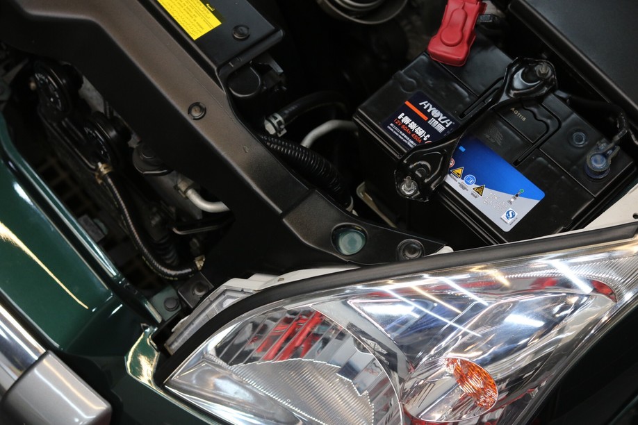 怪兽修车:修复一辆09款中东版丰田霸道,最终旧车变新车