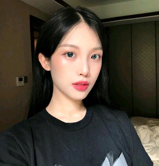 适合混干皮秋冬季用的平价粉底液,大干皮粉底液保湿遮瑕持久不掉