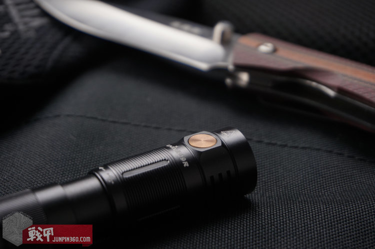 新款fenixe12v2.0迷你手电筒,fenix迷你手电筒e02r