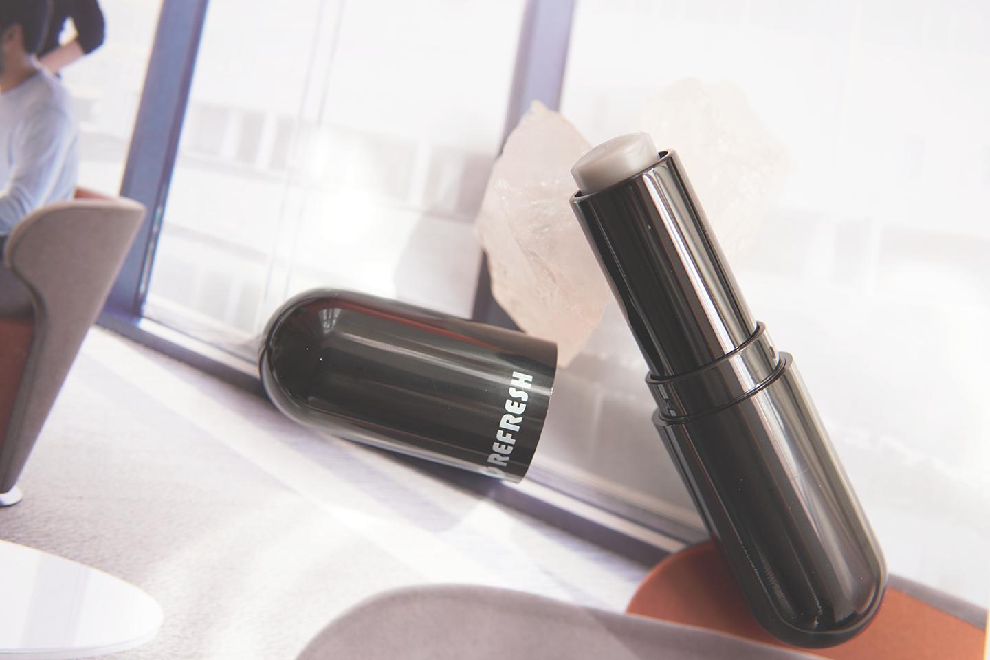 秋冬男生必备,清爽不油腻的润唇膏