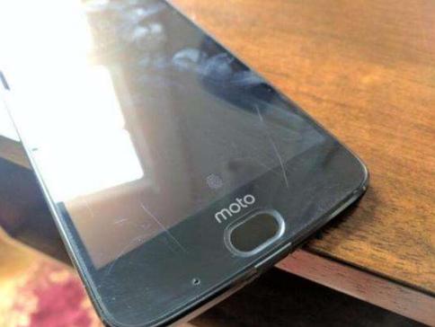 手机用久了屏幕上有印子怎么办,手机用久了屏幕有划痕正常吗