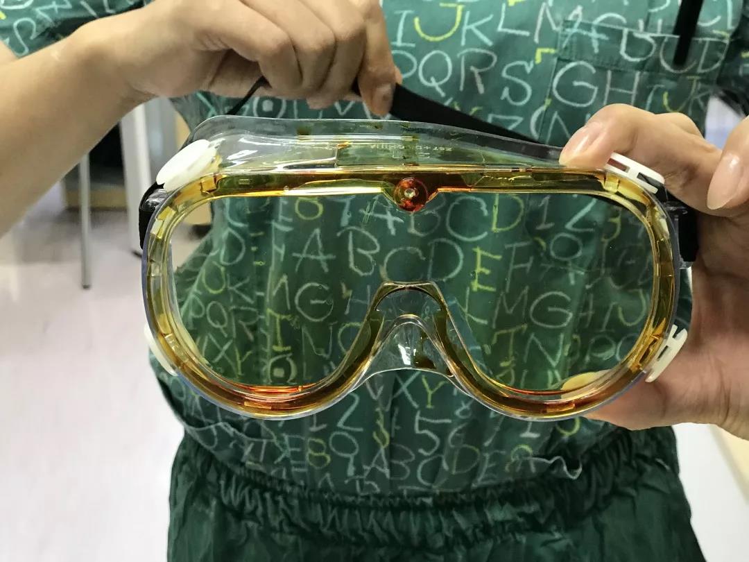 碘伏能防眼镜冬季起雾吗,碘伏涂抹可防止护目镜起雾