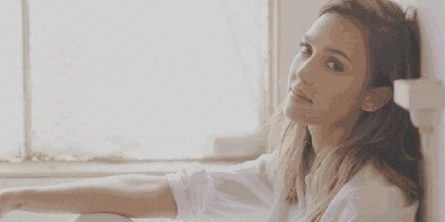 高情商的女人怎么和男人聊天,高情商的女人如何和顾客聊天呢