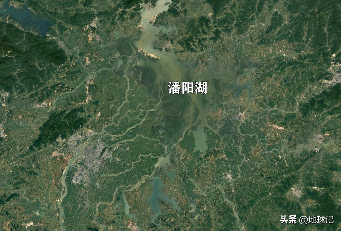 贝加尔湖的无解之谜,贝加尔湖的特征有哪些