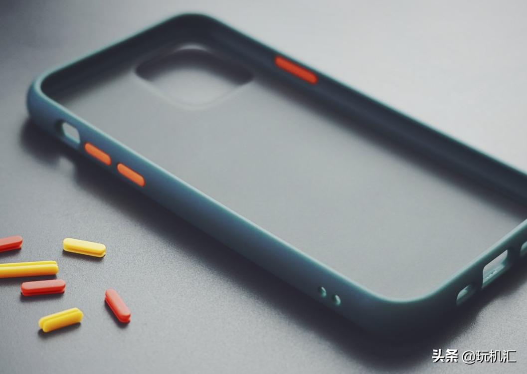 冬天用什么手机壳不冷,冬天适合用手机壳吗