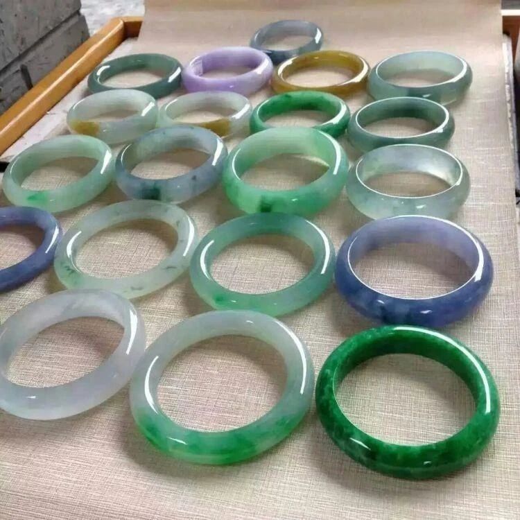 德百跨年活动,德百特卖会