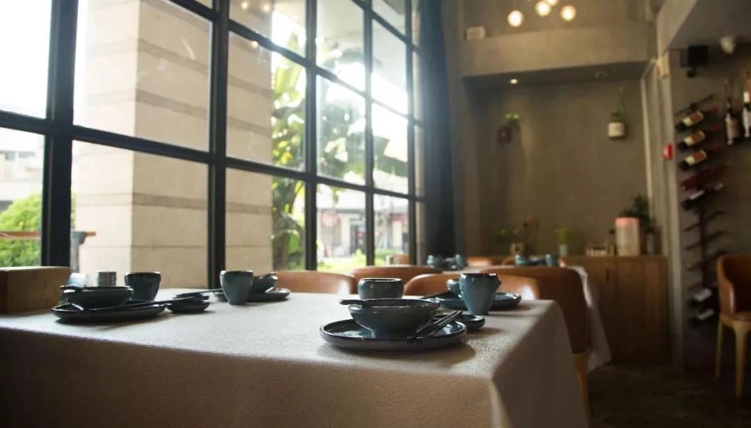 降温了适合吃点什么,一锅鲜香软嫩的花胶鸡火锅