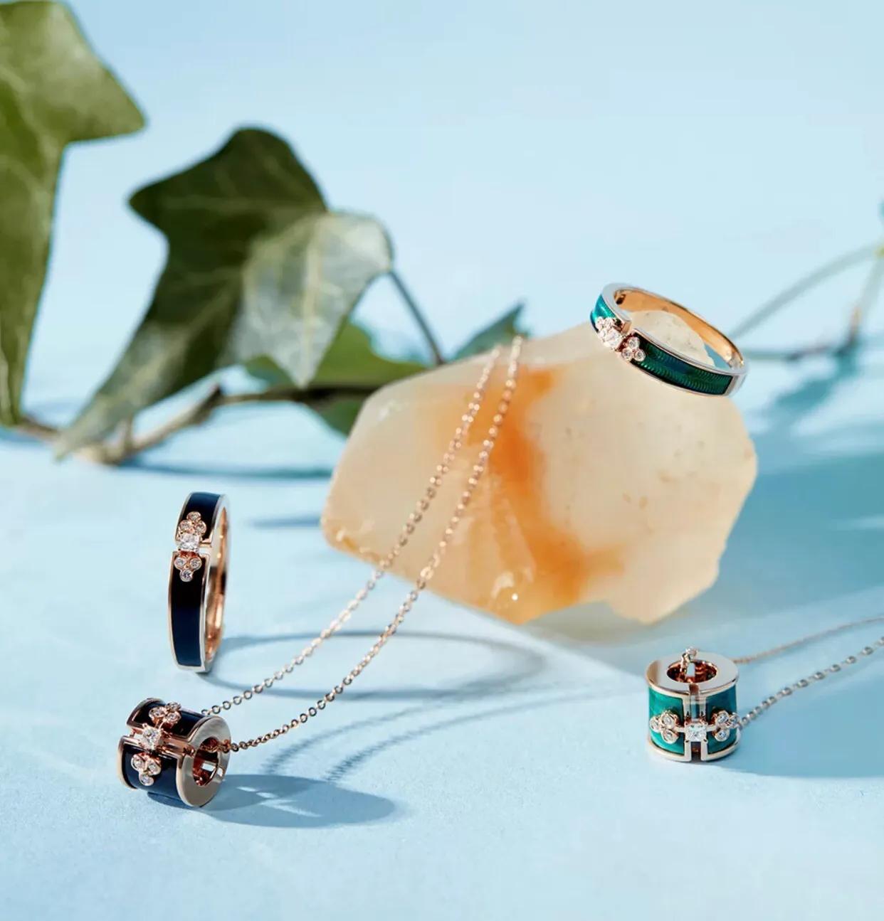 潮宏基hellokitty黄金手链,潮宏基金手链9999千足金