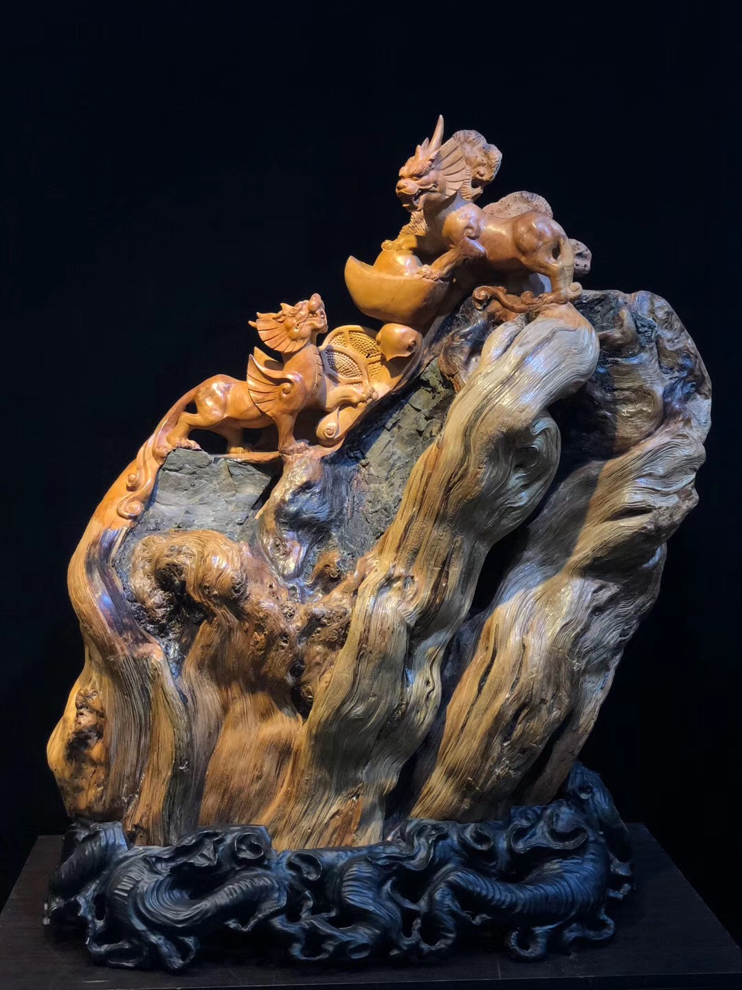 现在木雕值不值得买,买木雕注意啥