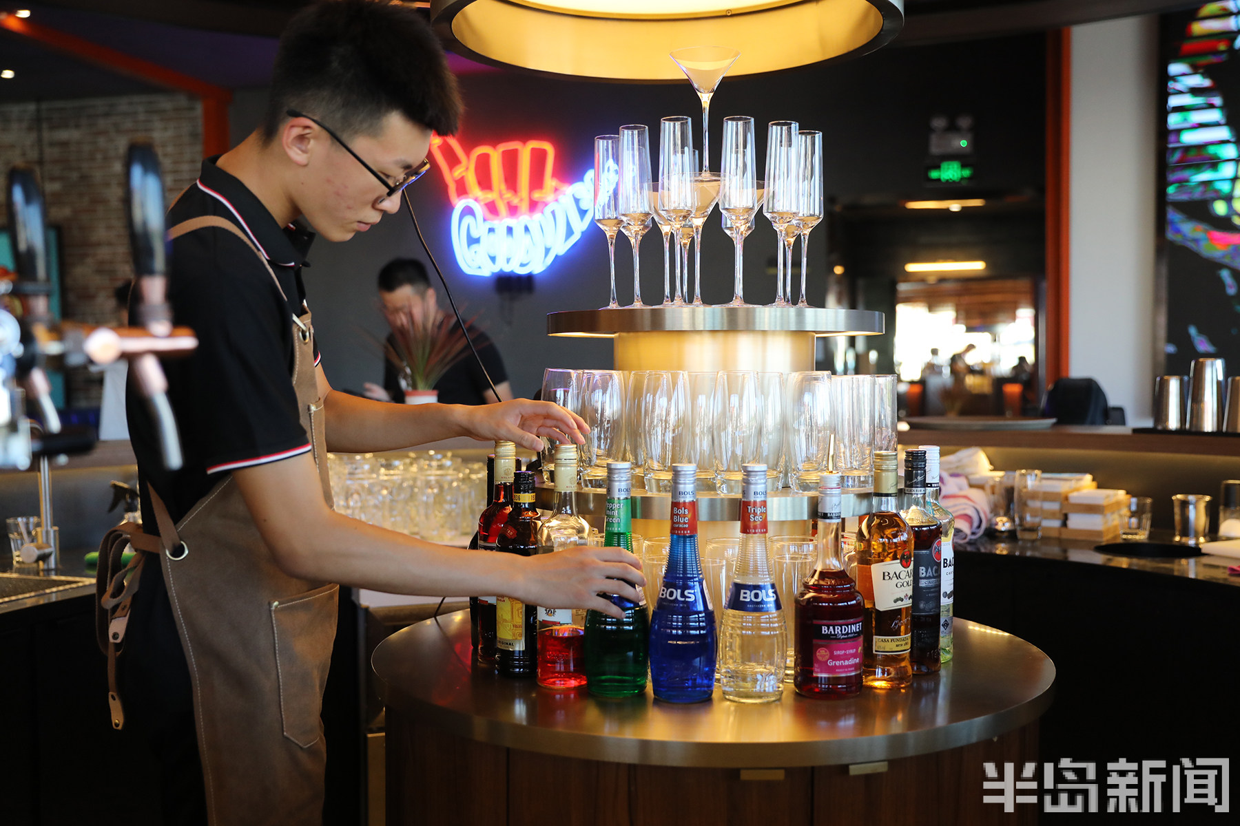 青岛金沙滩啤酒城地标,走进青岛金沙滩啤酒城