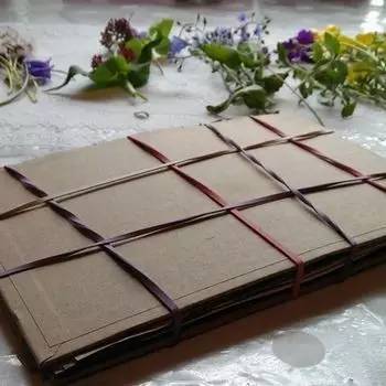 买手机送的透明壳,太难看?小姐姐教你做出最美“花壳”,收藏