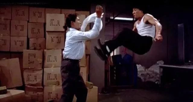 李连杰成龙真实打斗片段,经典武侠李连杰打斗片段