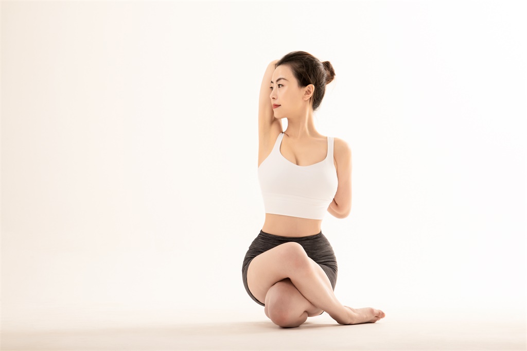 报瑜伽教培班要注意哪些坑,大家报的书法课都是多少钱