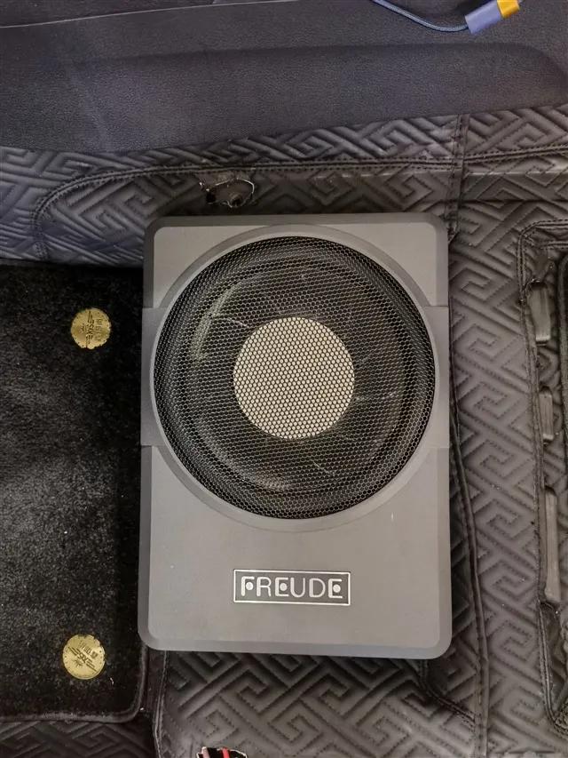 夏朗音响改装最佳效果图,大众夏朗改风光