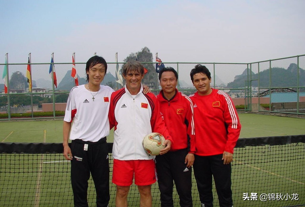 高学历、长久的足球经历和积极的学习能力这三招助力中国足球崛起